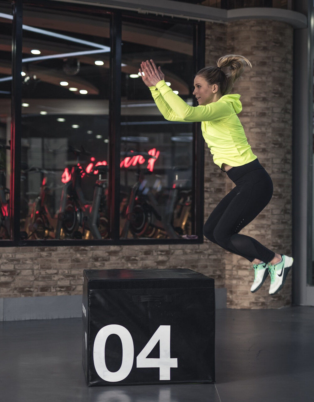 2922c6_370dcea4bbaf4f11b8156fbc03880c9fmv2-9185662