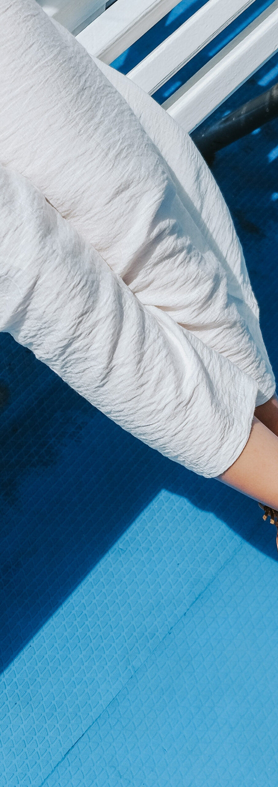 2922c6_8fbefe5f5e3b403c9bc285571a65d6bcmv2-7864356