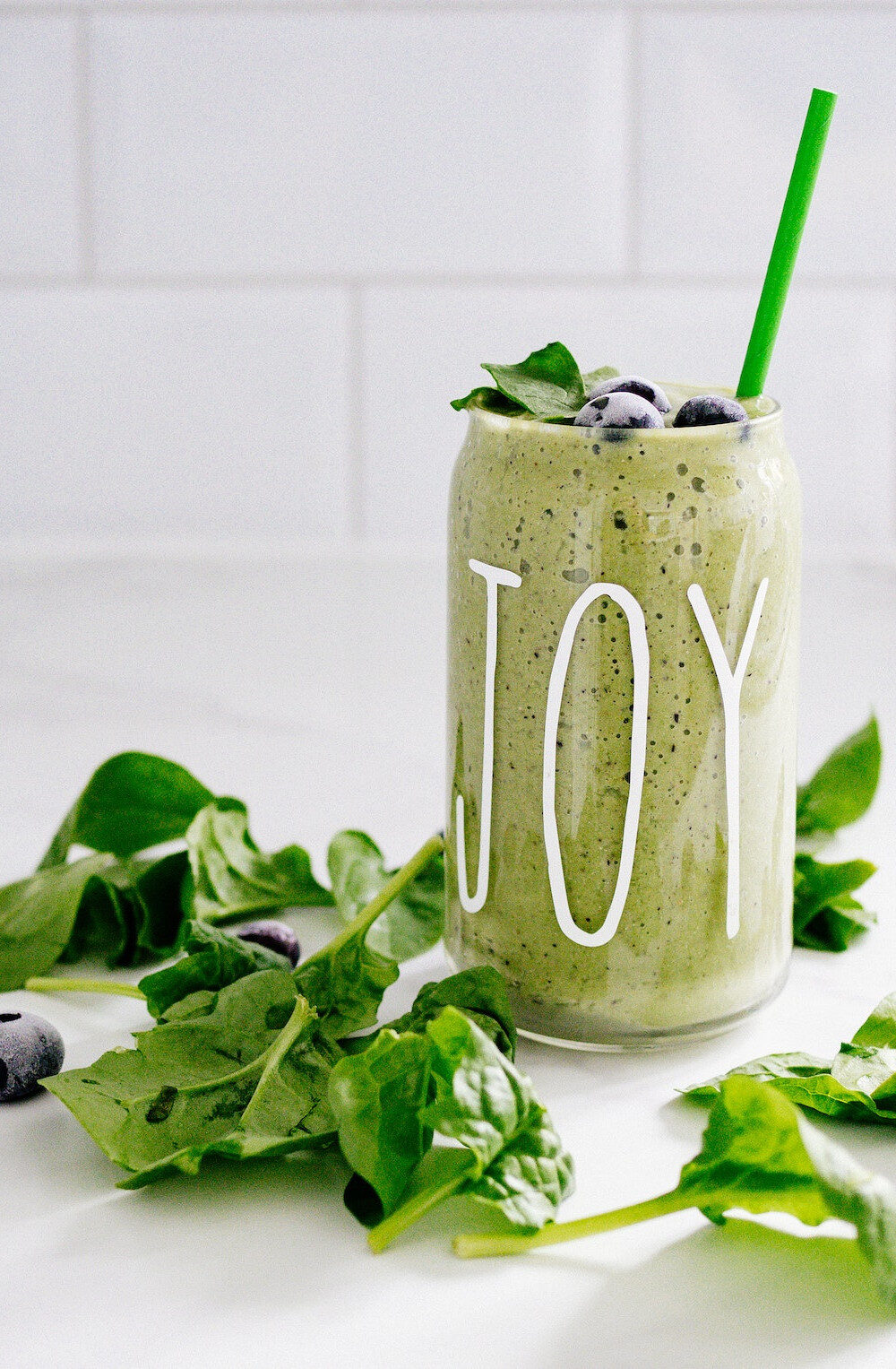 2922c6_32d124594fec4d75ac8490ecd4dc03efmv2-8360787