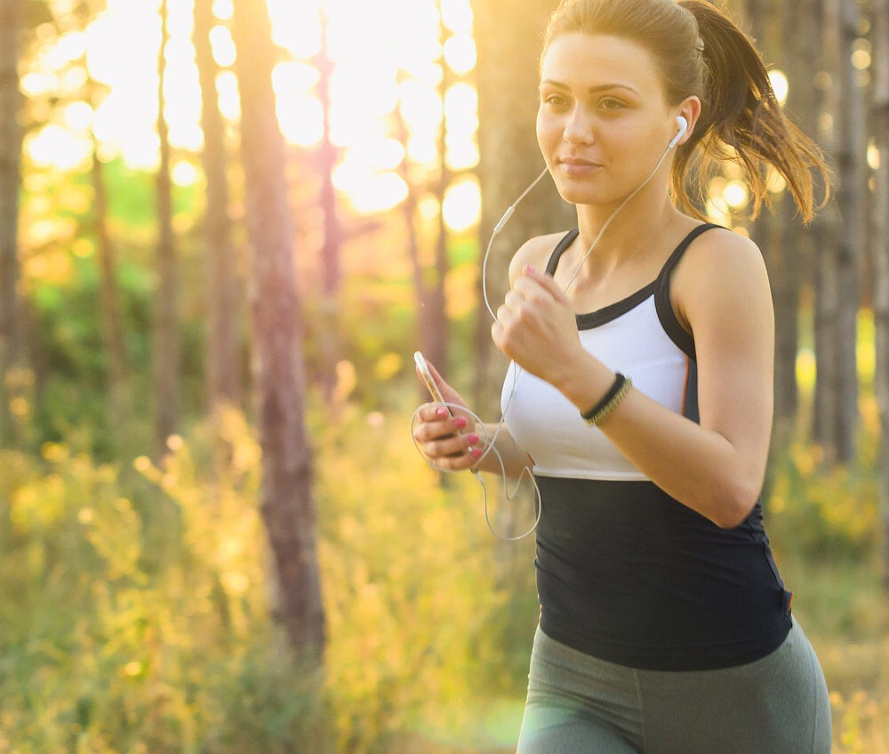 2922c6_3accd30f6197470a80623013e3e871b5mv2-9095329