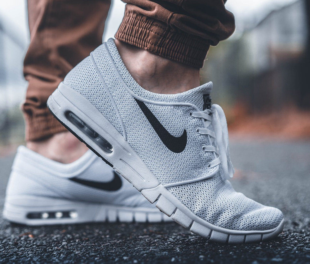 2922c6_74d92c076a2c4af195a14b508d82540bmv2-8878981