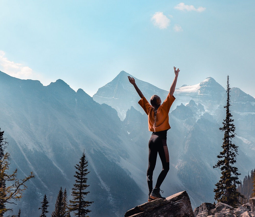 2922c6_24e2a432447342f68b584c7b6916cc8fmv2-7952860