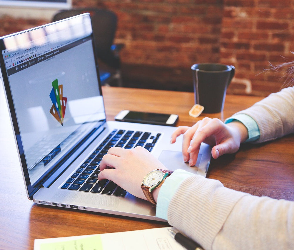 2922c6_b374d1696c8a4bb09ae35495dd095b79mv2-2383753