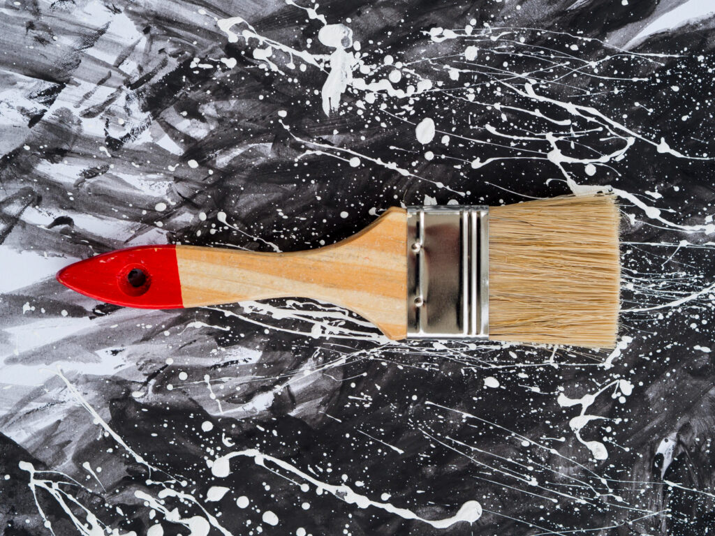 mise-plat-peinture-pinceau-1520408