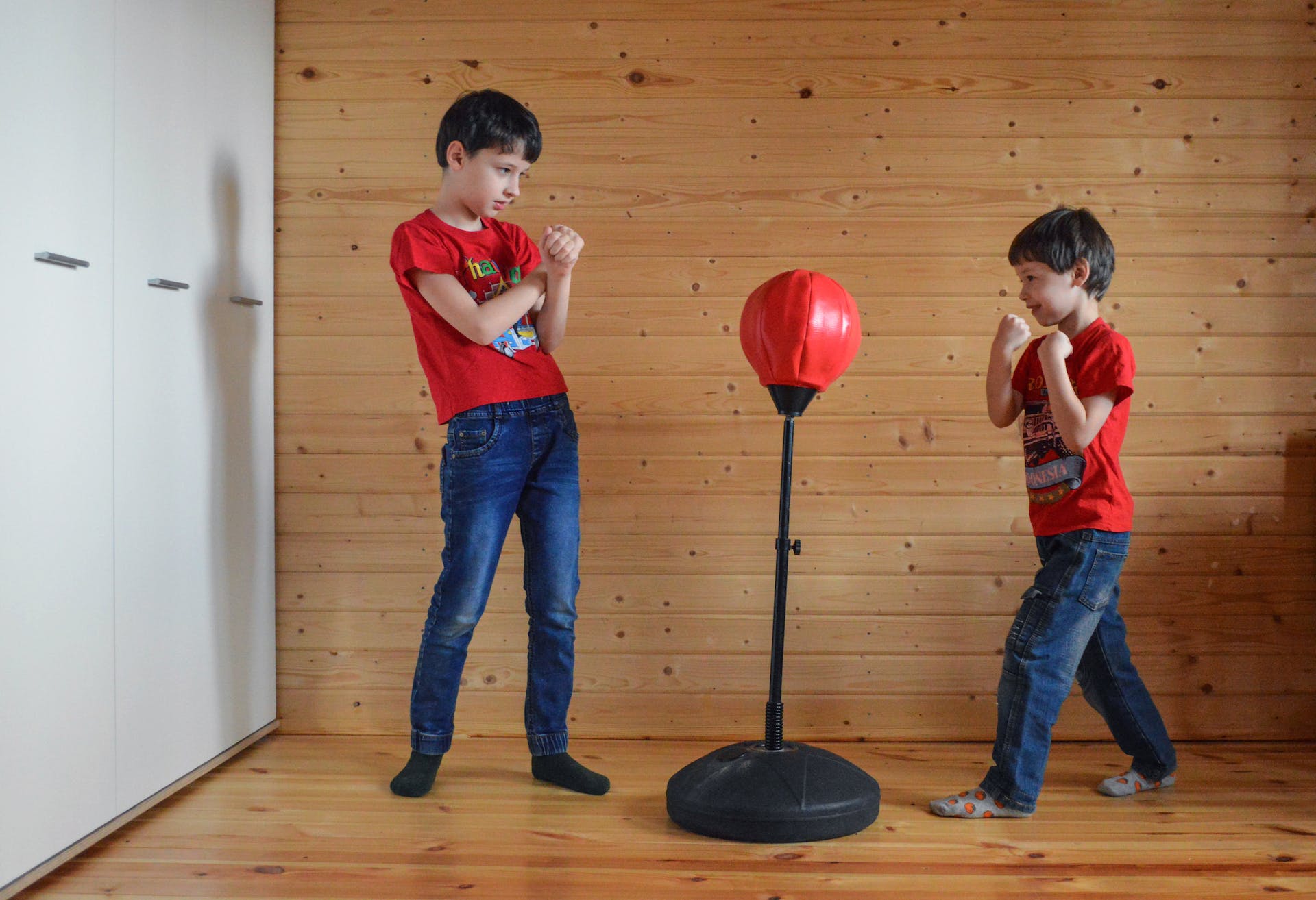 pexels-vika-glitter-4139945-8384465