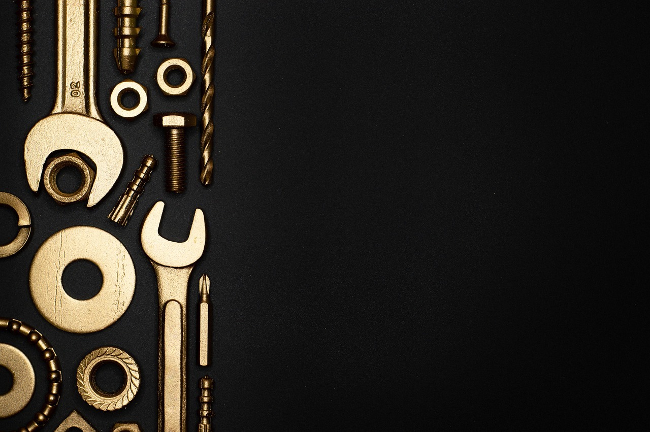 screw-4929711_1280-4738723