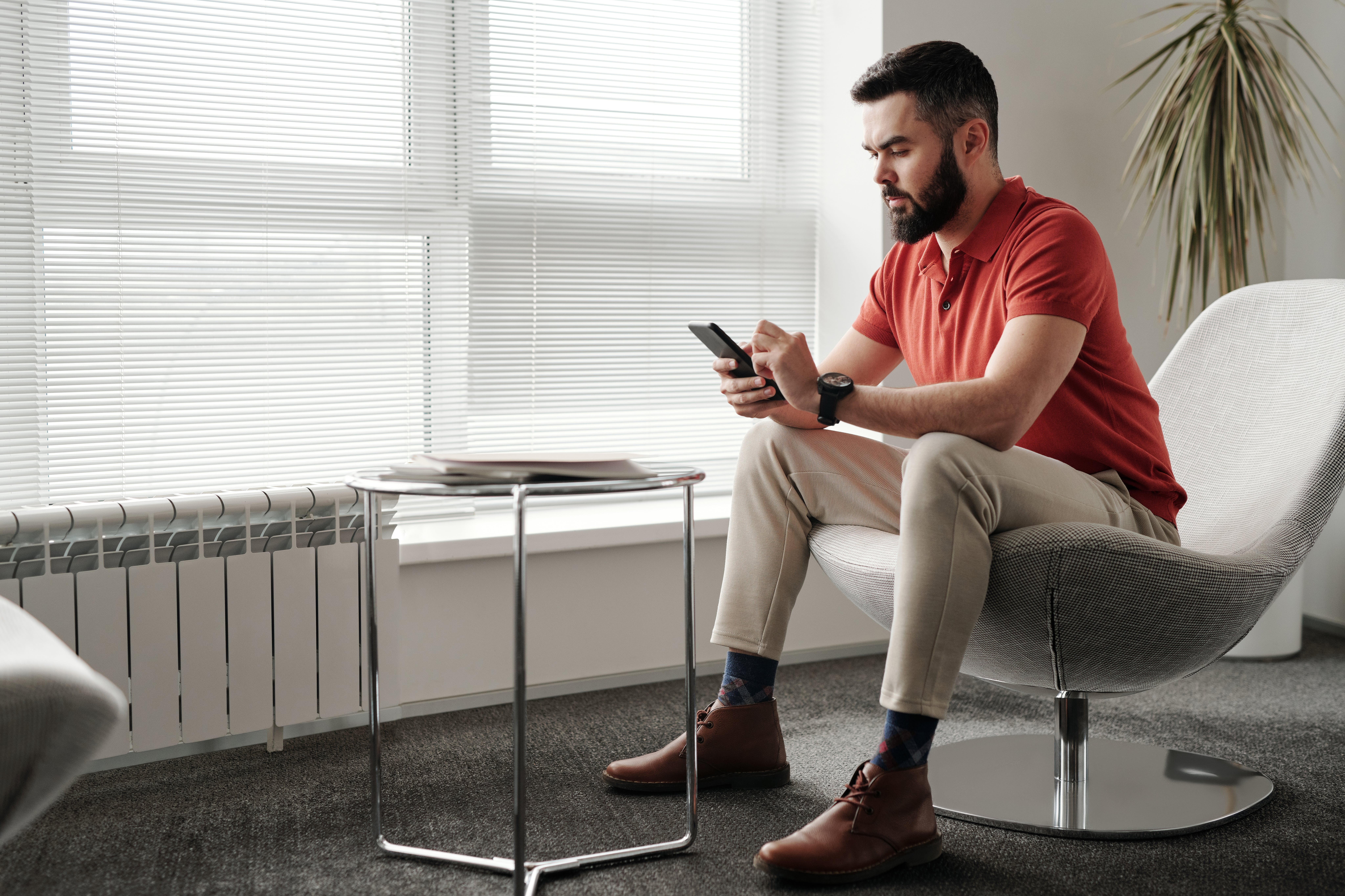 pexels-edmond-dantes-4345158-9439403